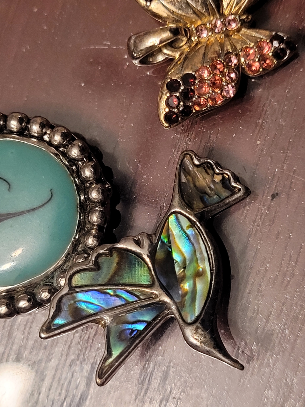 Gold-Tone Decorative Pendant Trio - Floral & Leaf Accents.Vintage Green Stone